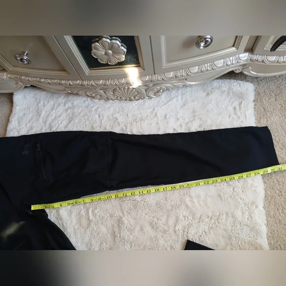 Under Armour Black Jogger Pants - Picture 7 of 16